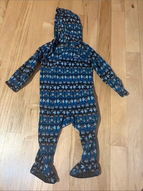 Patagonia zip up 6-12 months